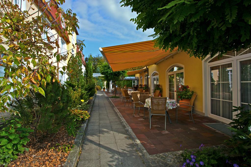 Hotel Am Schlossberg Erding Esterno foto
