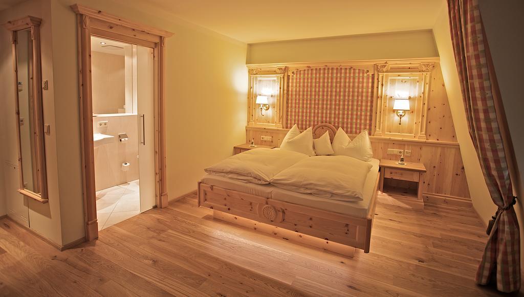 Hotel Am Schlossberg Erding Esterno foto