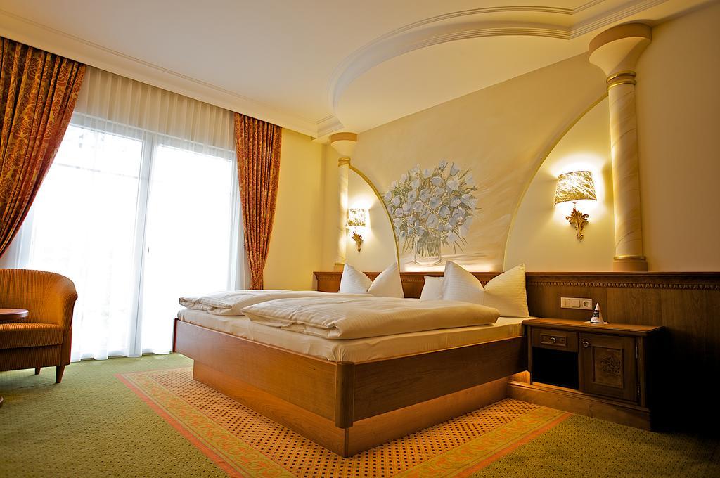 Hotel Am Schlossberg Erding Esterno foto