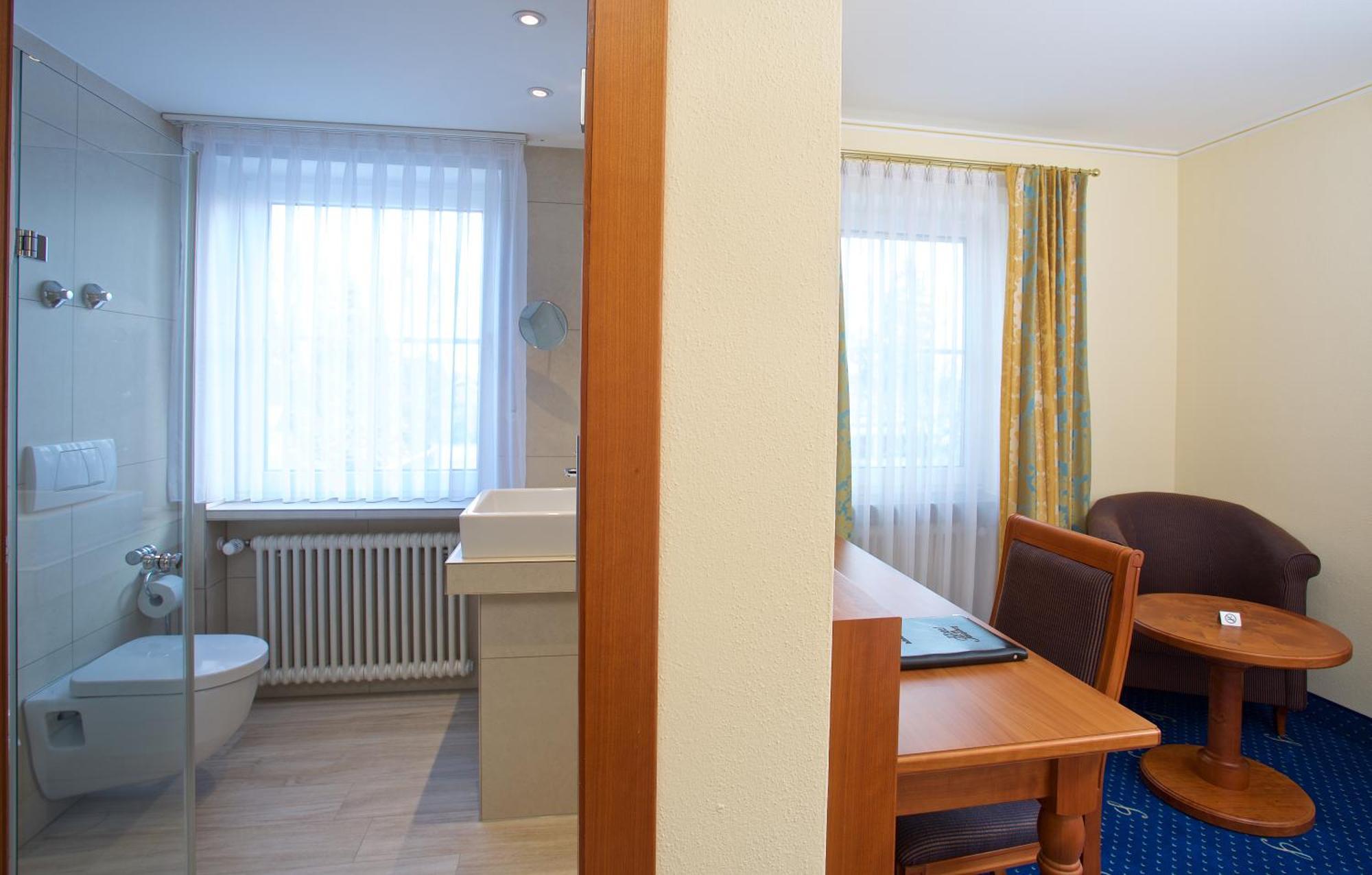 Hotel Am Schlossberg Erding Esterno foto
